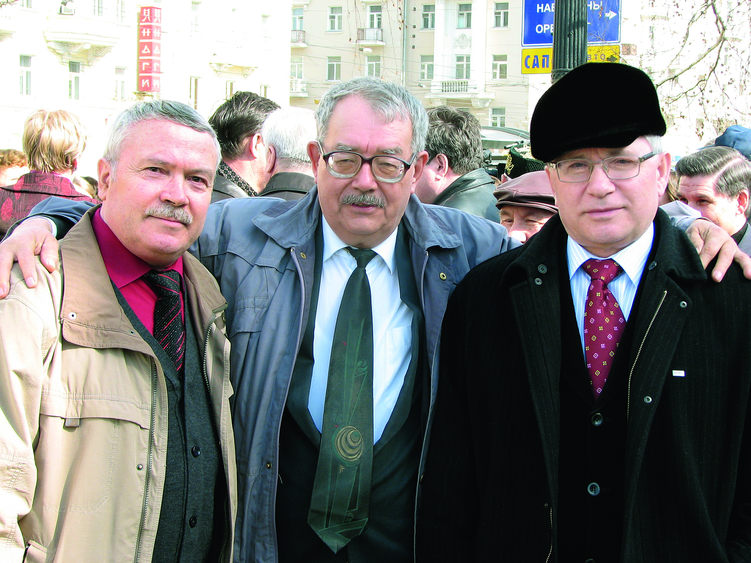 Өч бергәлек. Марсель Галиев, Туфан Миңнуллин, Разил Вәлиев. 2011 ел.